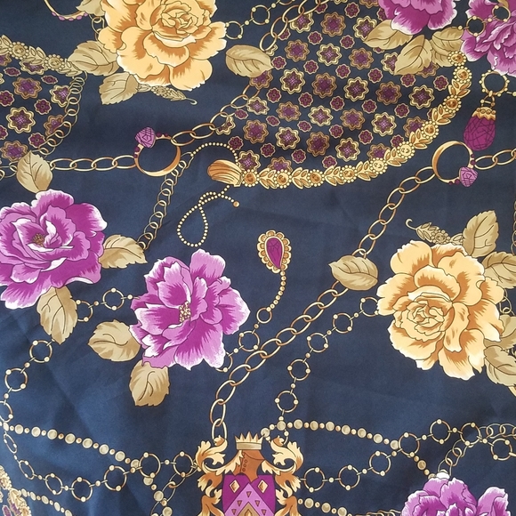 Liz Sinclair Floral Scarf - Picture 6 of 8